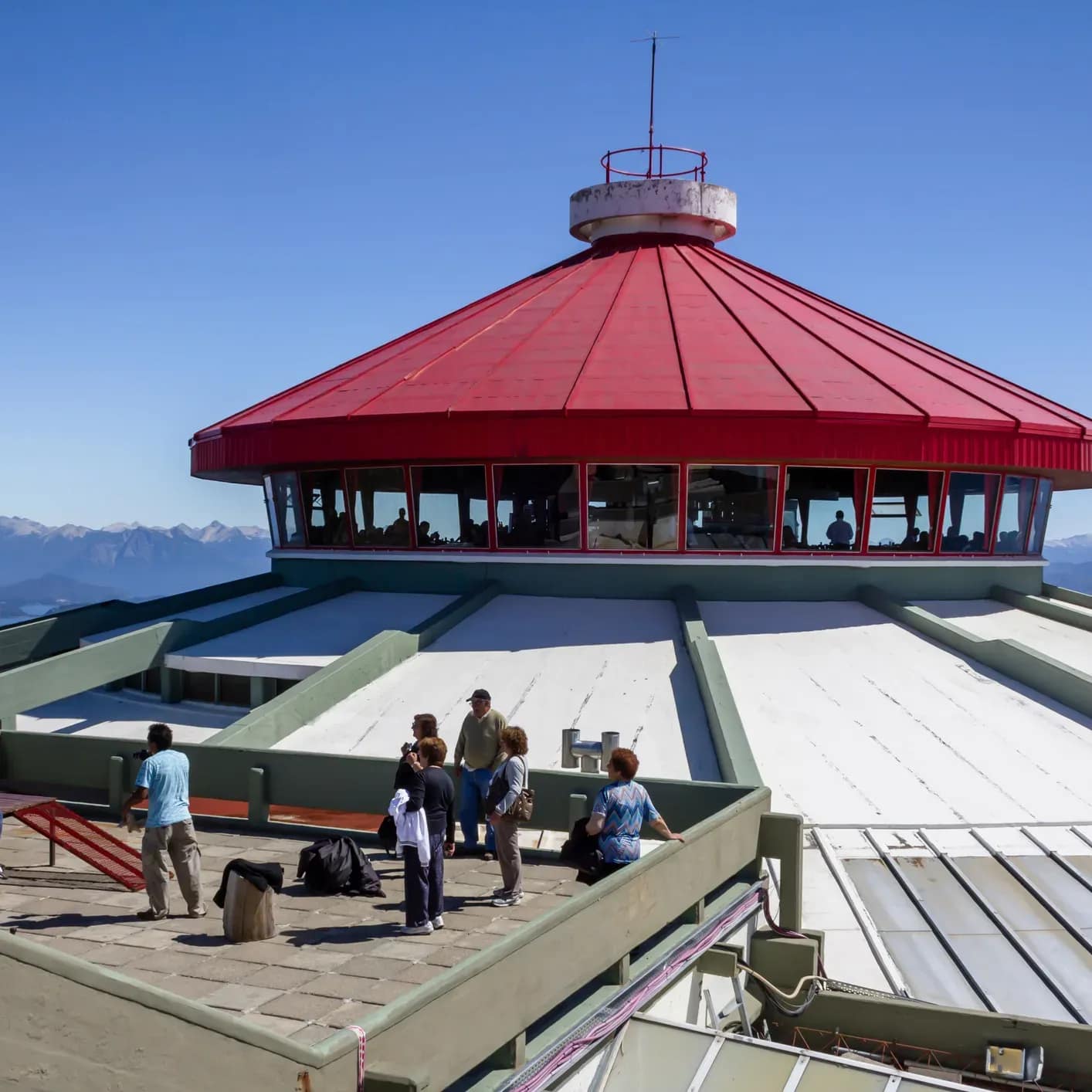 revolving restaurant